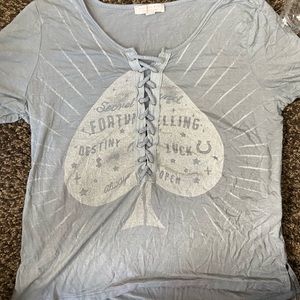 Brand new graphic T lace up🔥